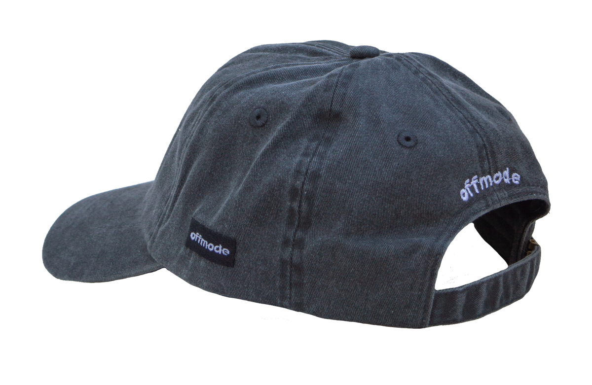 Cappello nero Offmode con logo ricamato e fibbia effetto ottone