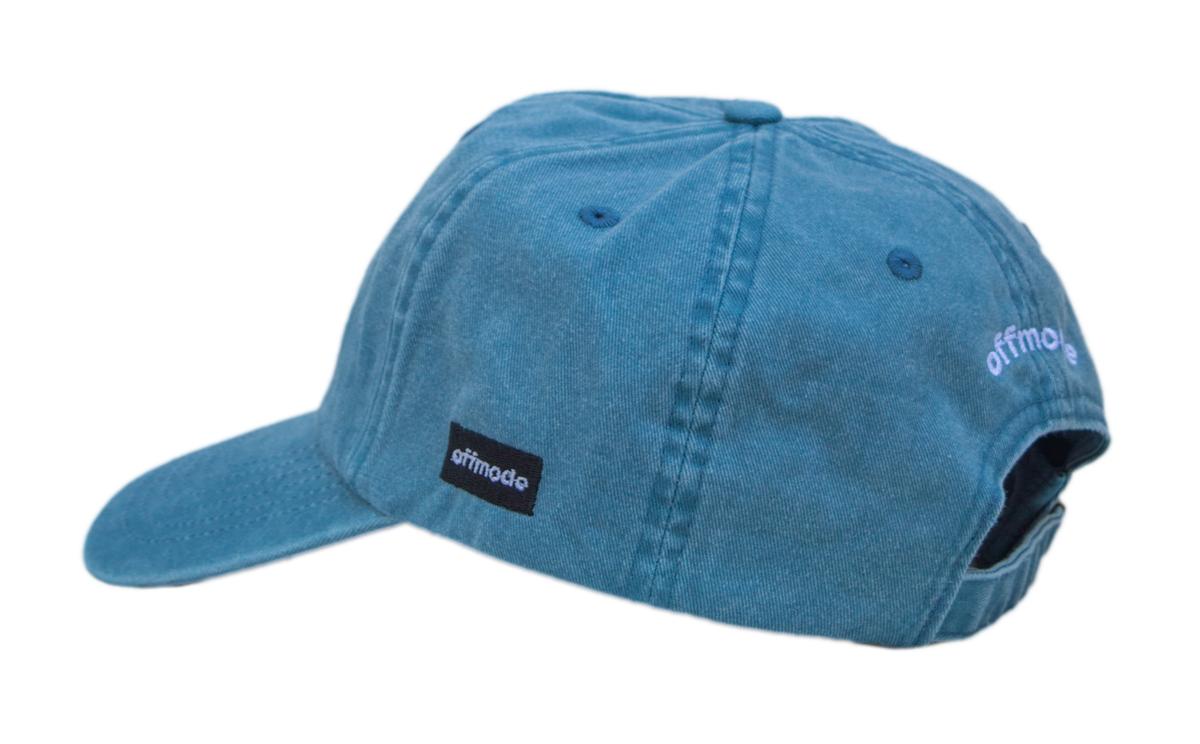Cappello azzurro Offmode con logo ricamato e fibbia effetto ottone