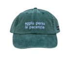 Cappello verde Offmode con la frase salentina "aggiu persu la pacenzia" ricamata