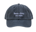 Cappello nero Offmode con la frase salentina "fazzu chiru ca voiu" ricamata