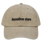 Cappello beige Offmode con la frase salentina "lassatime stare" ricamata