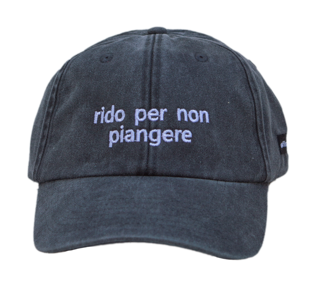 Cappello nero Offmode con la frase "rido per non piangere" ricamata