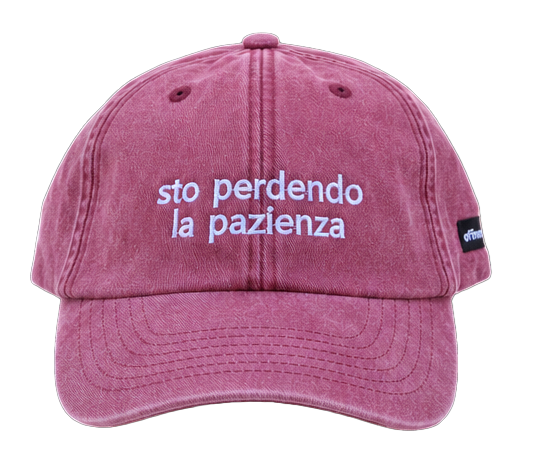 Cappello bordeaux Offmode con la frase "sto perdendo la pazienza" ricamata